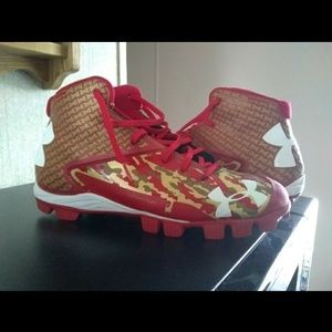 Under Armour size 11 baseball cleats